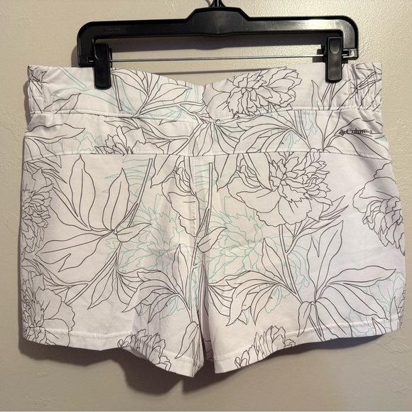Columbia Floral Print White Athletic Shorts with Built in Bike Shorts XL - Picture 7 of 16
